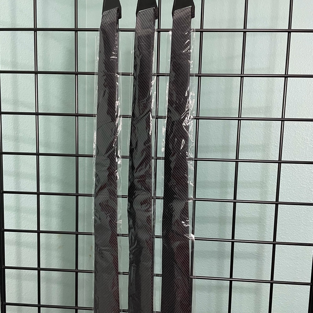 Bundle of 3 Black men’s tie. New in package